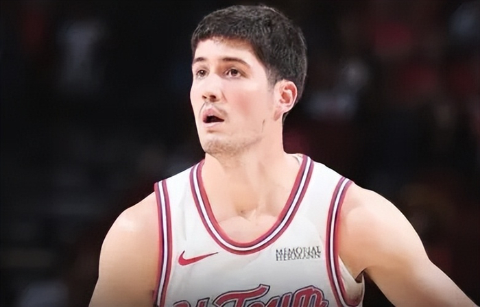 火箭大胜爵士谢泼德伊森申京集体爆发