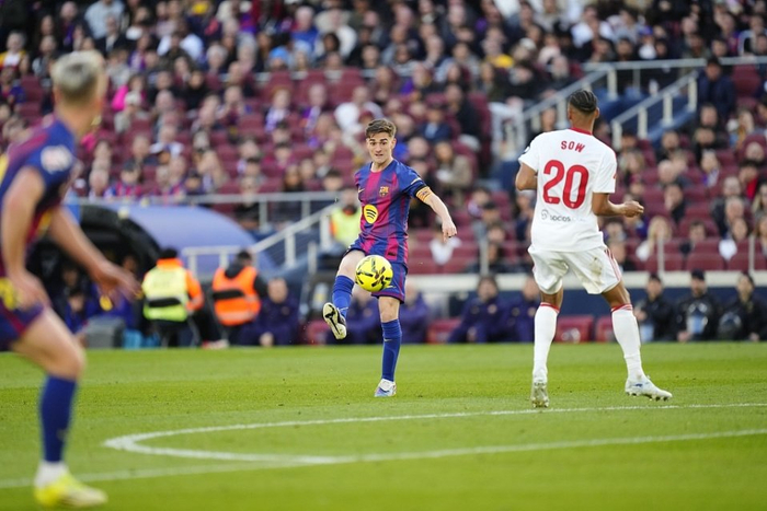 加维复出迎战马竞 拉玛西亚新星或成巴萨欧冠关