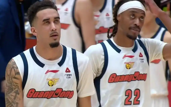 广东男篮客场险胜青岛 面对三罚三退仍完成绝地