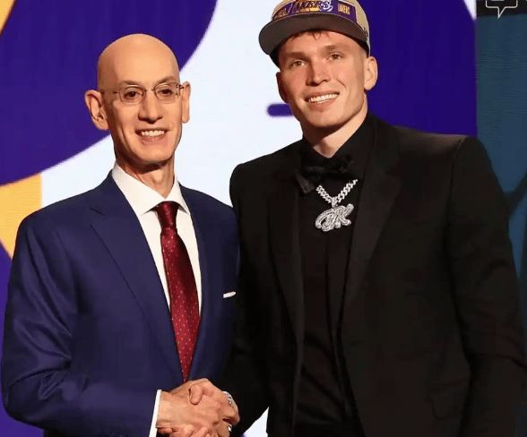 湖人弃用潜力新星克内克特引争议，交易窗口期