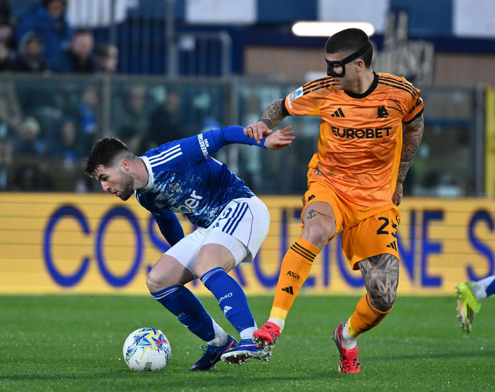 米兰0-1那不勒斯，争冠梦碎战术保守与更衣室裂