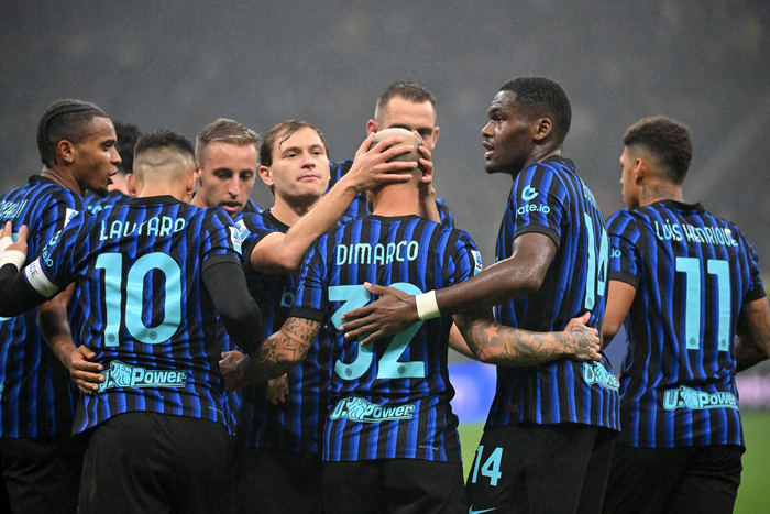 米兰0-1那不勒斯，争冠梦碎战术保守与更衣室裂