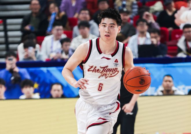 辽宁主场遭浙江逆转终结两连胜 付豪复出难救主