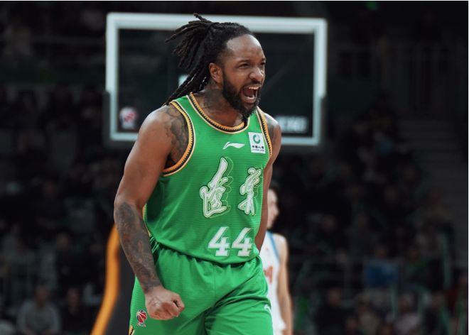 辽宁主场遭浙江逆转终结两连胜 付豪复出难救主