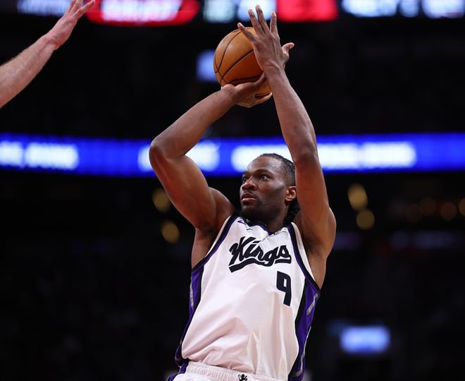 马刺大胜勇士登顶西部第二 掘金爵士鏖战掘金登